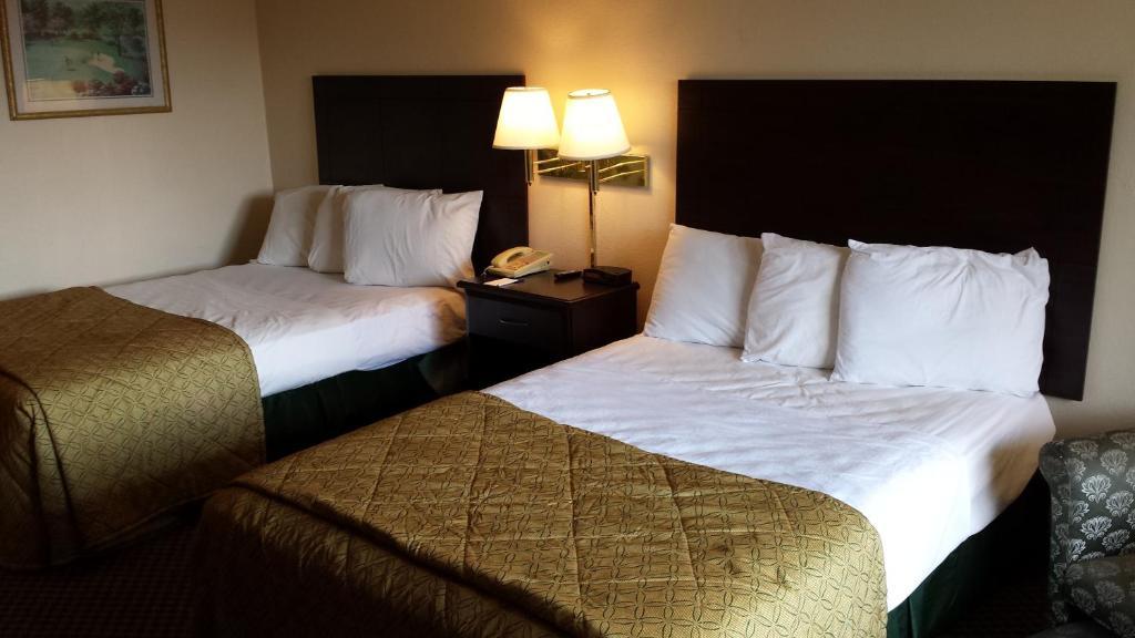 Quality Inn Tampa Lake Magdalene Rum bild